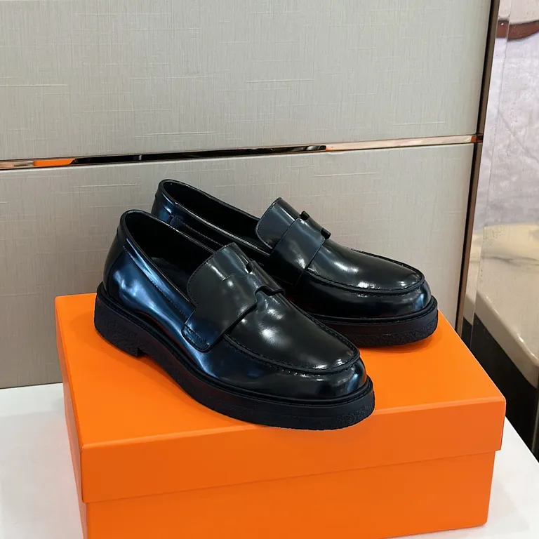 Hermes Shoe 